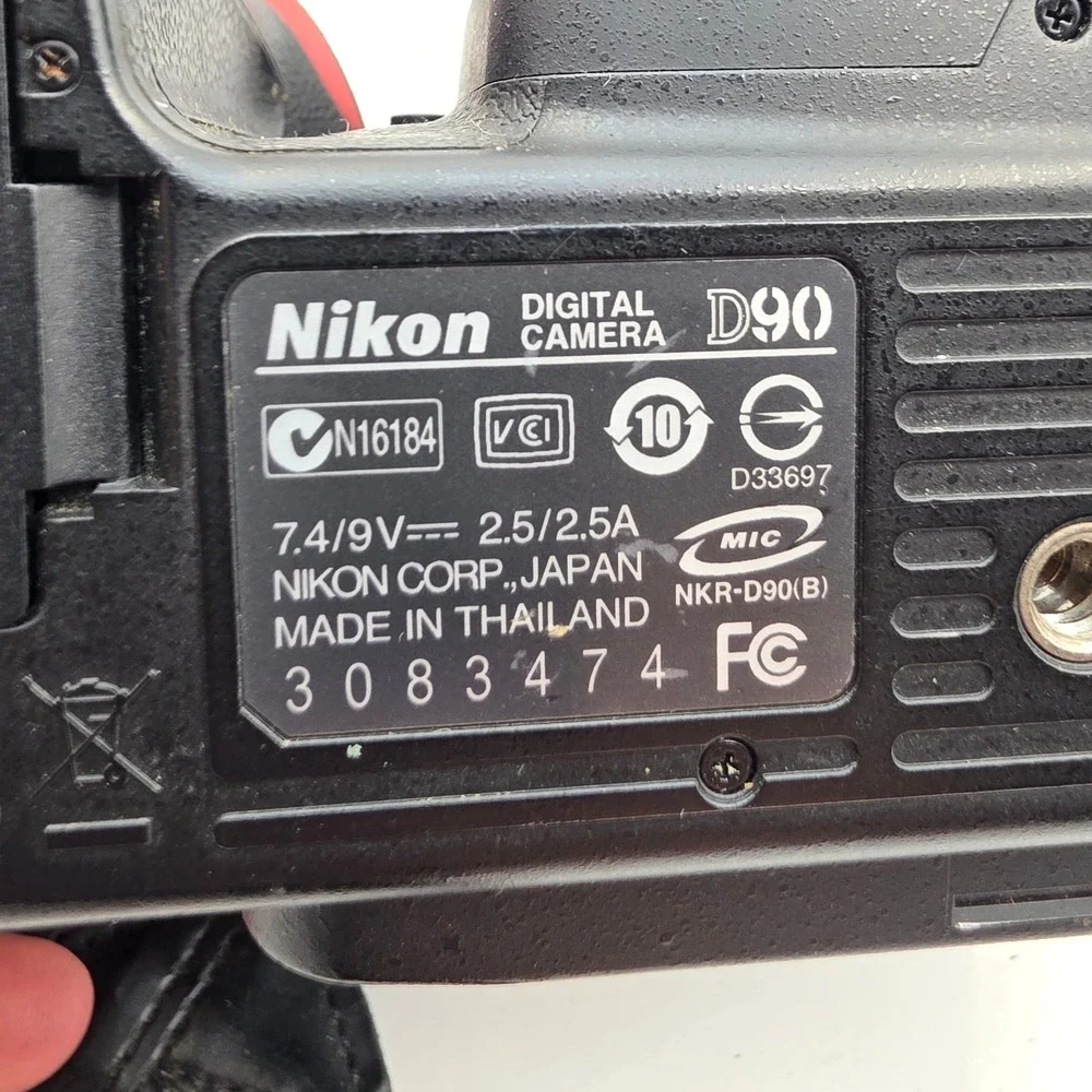 Nikon D90 Digital SLR Camera Body Black DX-Format DSLR 12.3MP 3083474 P4